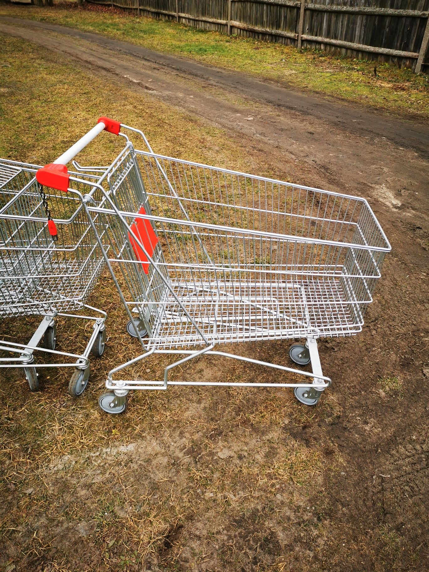 Wózek sklepowy marketowy