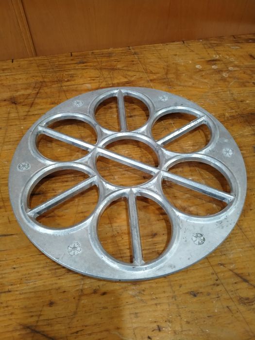 Вареница СССР пельменница
ц.2р.35к.