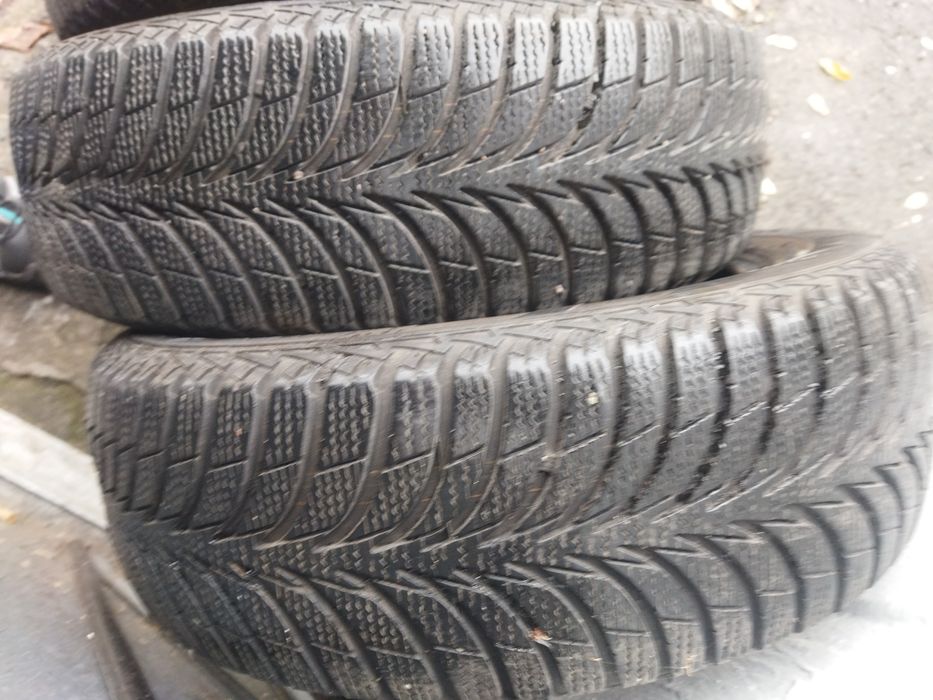 4 колеса 185 65 r15  Goodyear зима почти новые