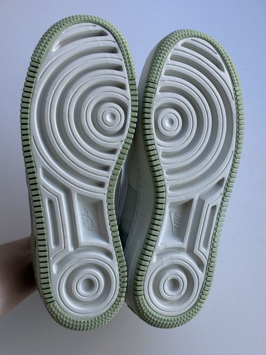 Оригинал 100%/ Кожаные кроссовки Nike Air Force 1, EUR40.5