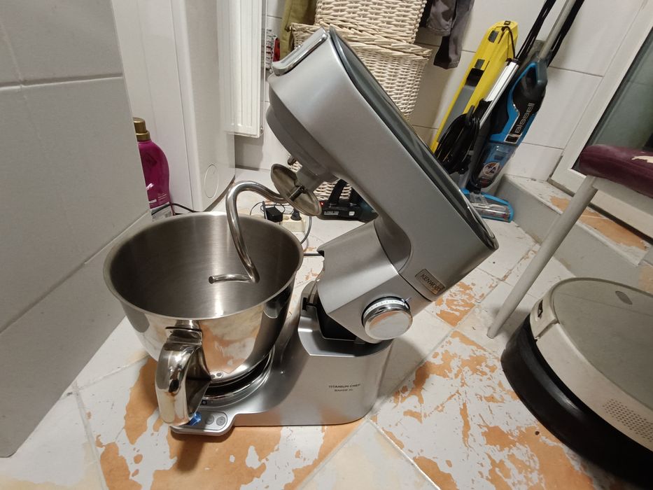 robot planetarny Kenwood Titanium Chef Baker XL.