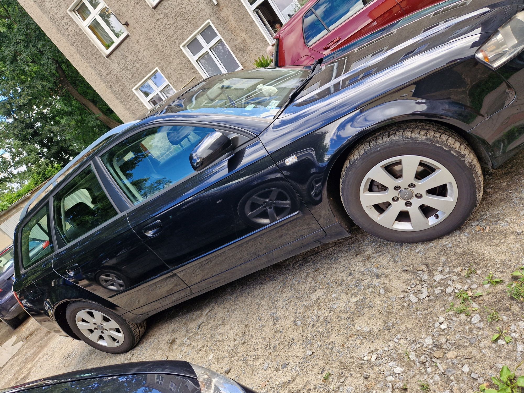 Audi a4b7 2.0 tdi bpw multitronic 180km szyberdach automat