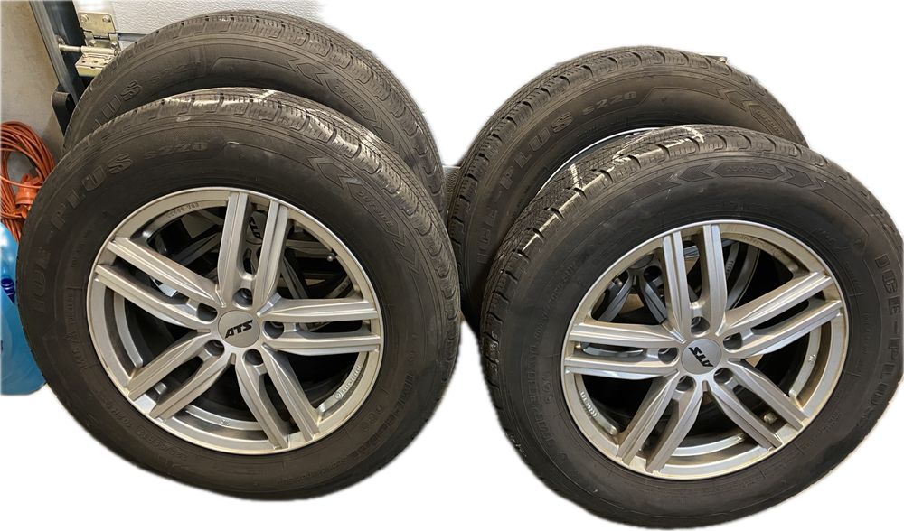 4 szt zimowe opon 225/65 R-17 w bardzo dobrym stanie