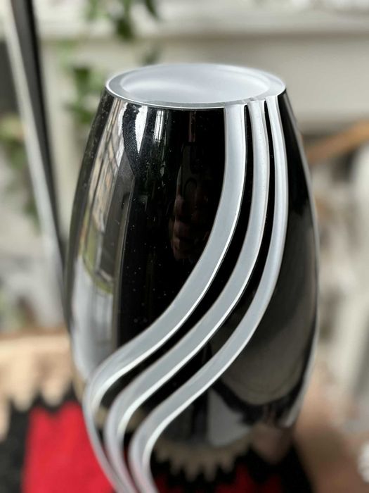 Wazon kryształowy czarny