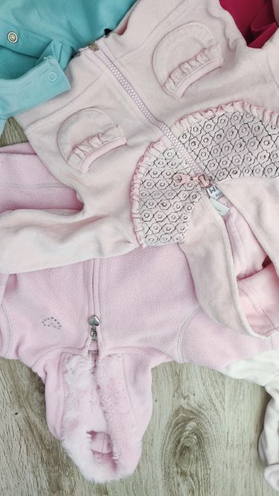 Ubranka dla dziewczynki bluzki bluzy spodenki 62-68
