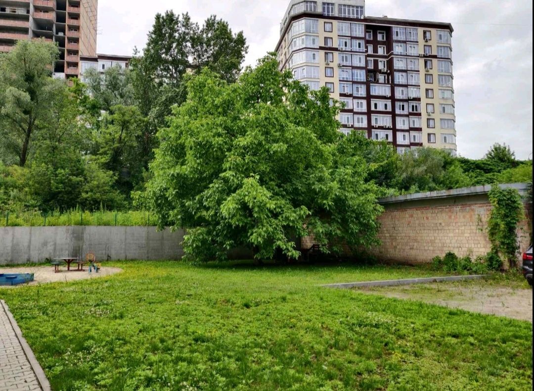 Продажа участка,Голосеевский,центр,Байкальская,10 соток,закрытая терр