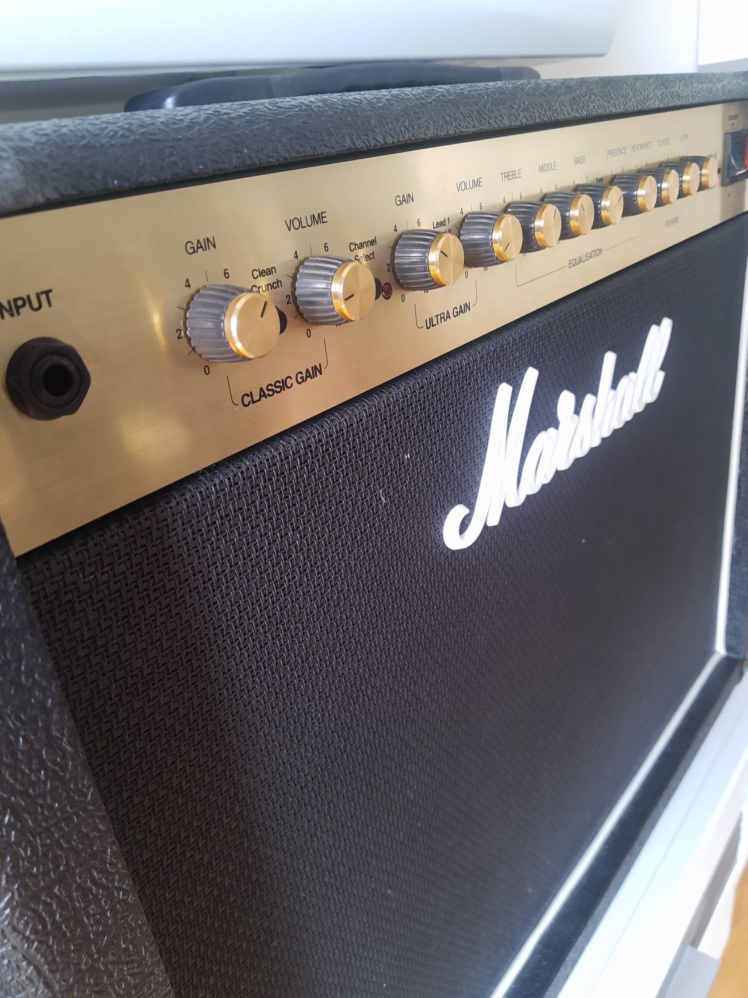 Marshall DSL40C wzmacniacz gitarowy lampowy