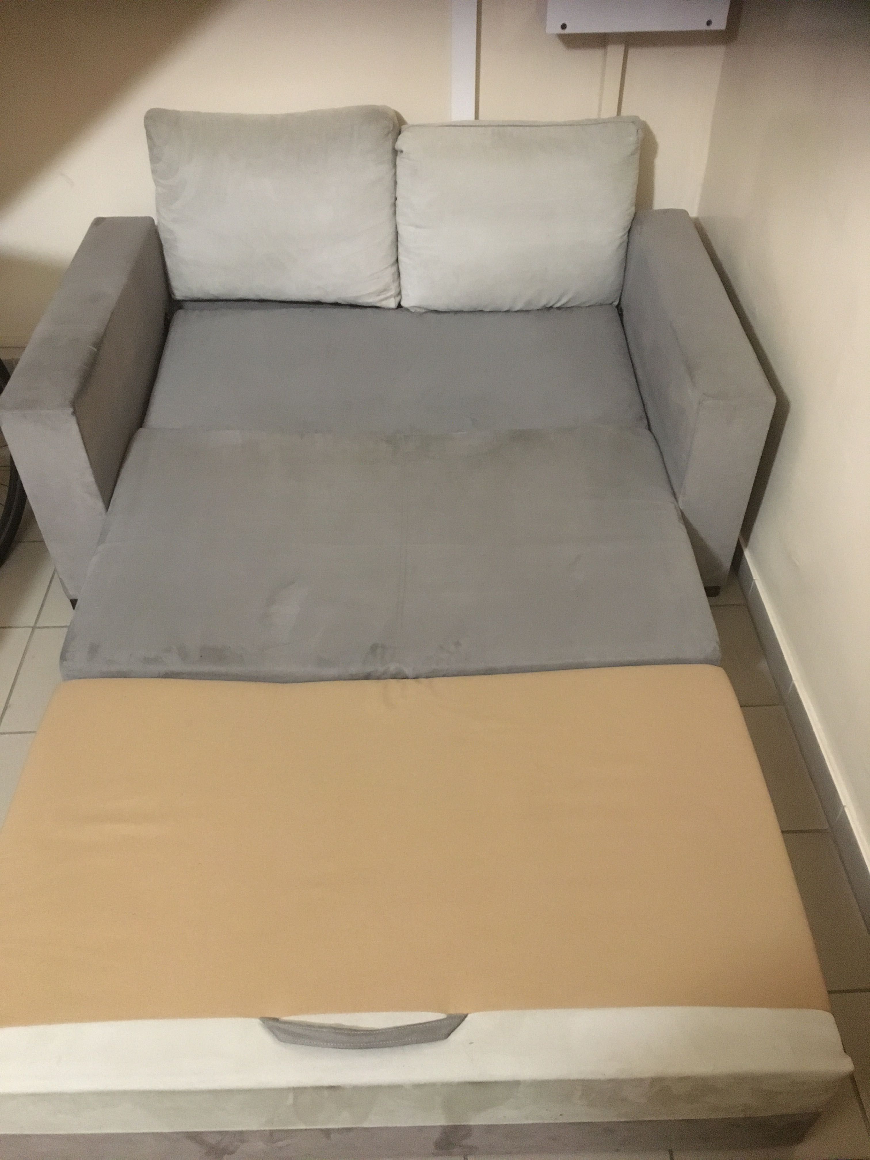 Sofa rozkładana dwuosobowa