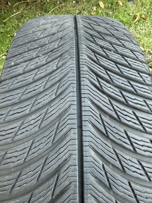 Michelin Pilot Alpin 5 — 245/45 R18 100V XL