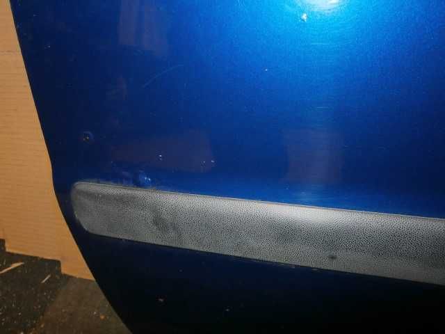 vw passat B5 FL drzwi lewe prawe niebieskie LC5X