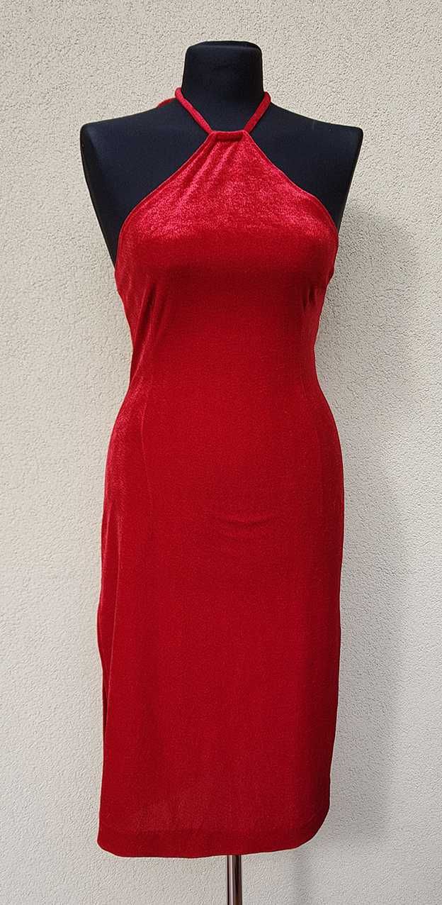 Czerwona sukienka 36