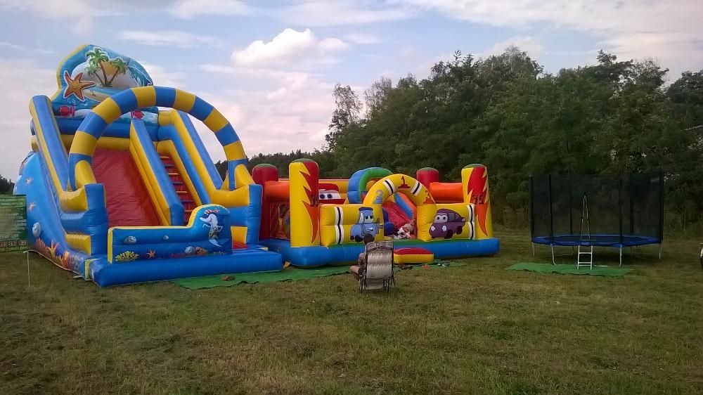 Zjeżdżalnie dmuchańce pawilony namiot krzesła stoły bemary balia ogrod