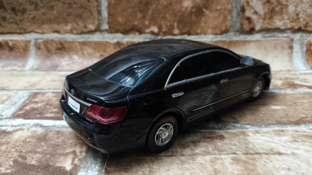 Машинка на радіокеруванні Toyota Camry 1:24 Rastar2