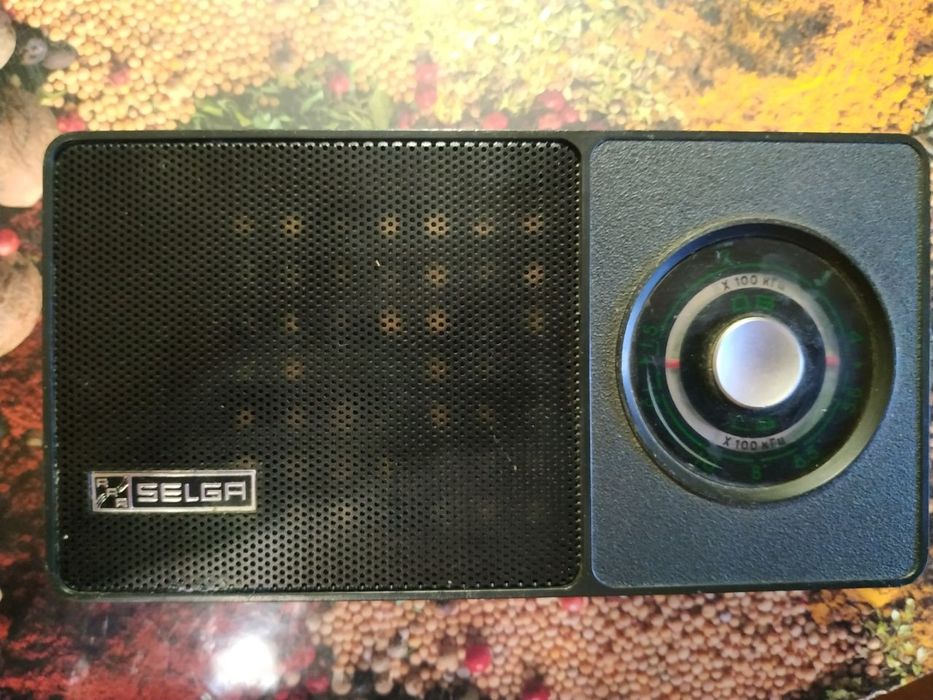 Портативний транзисторний радіоприймач "SELGA-405"