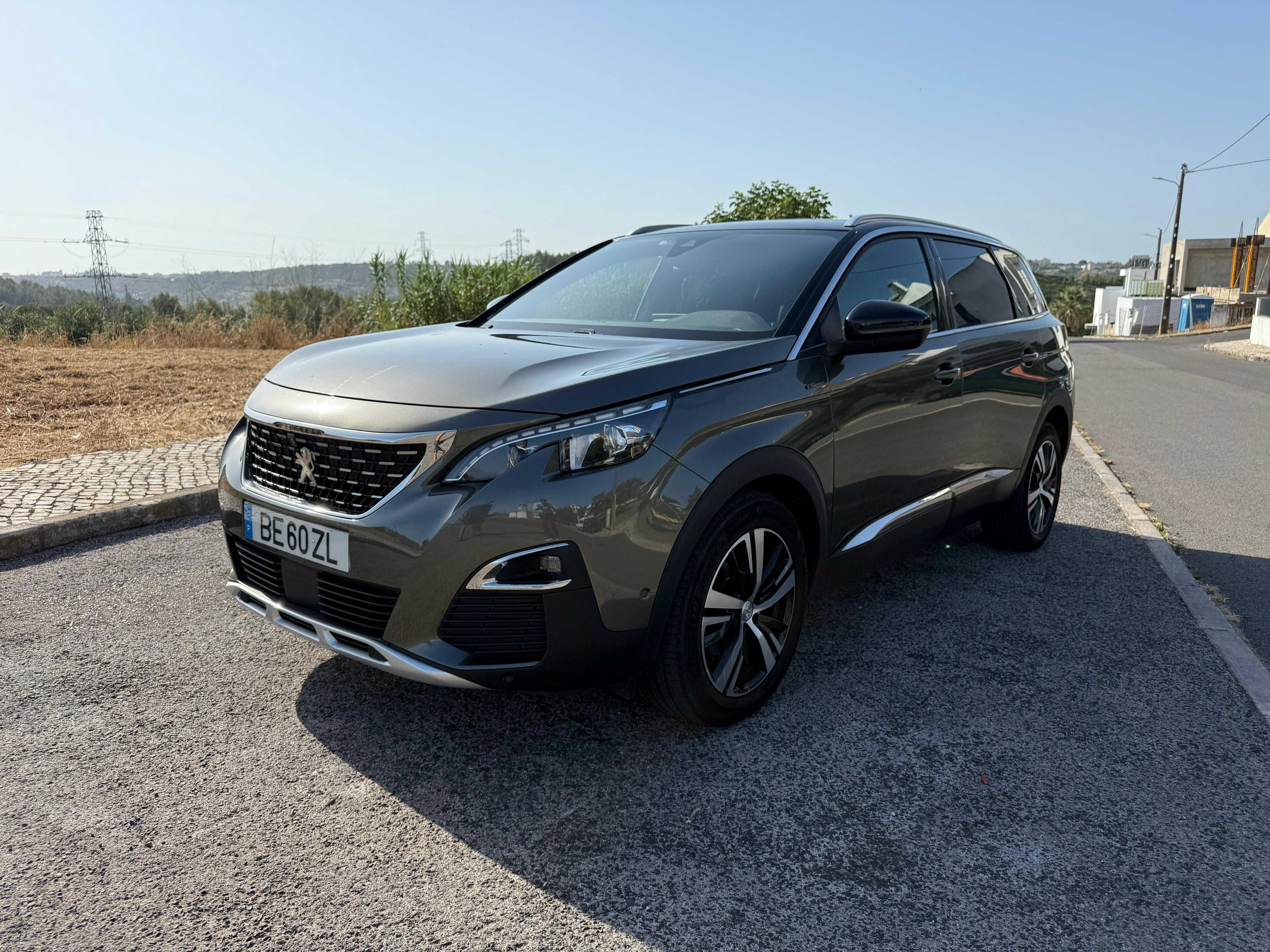 Peugeot 5008 GT Line 7 Lugares 1.6cc  2018