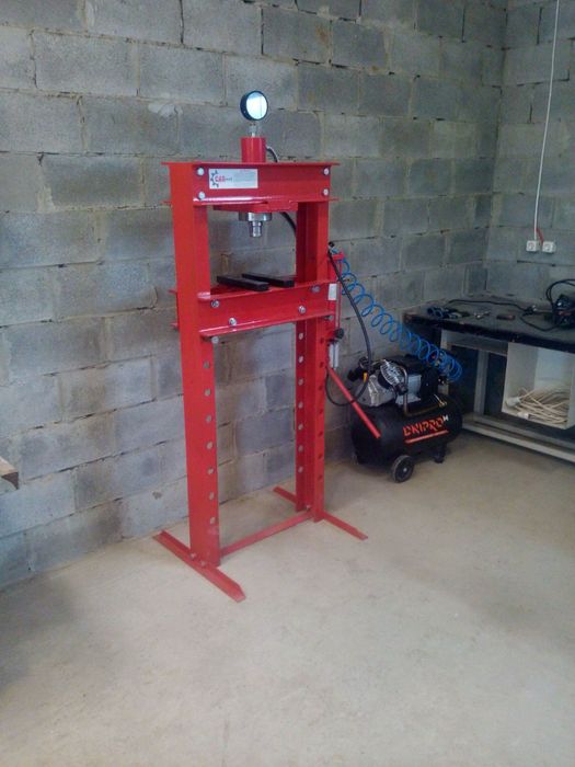 Прес пневмогідравлічний 20т пресс пневмогидравлический 20 тонн 30т 50т