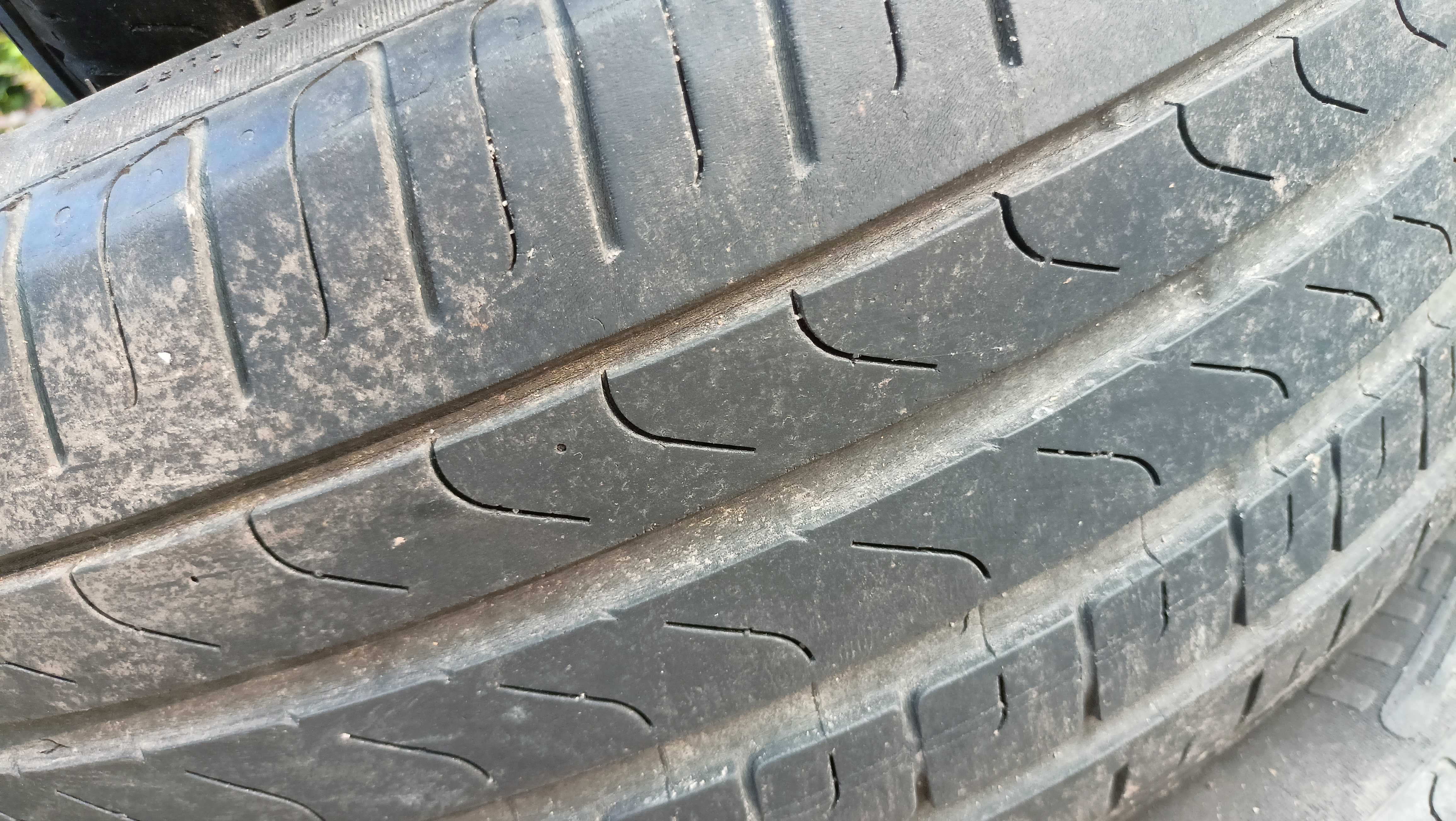 Opony RUN FLAT R17 Komplet Używane 225x50xR17