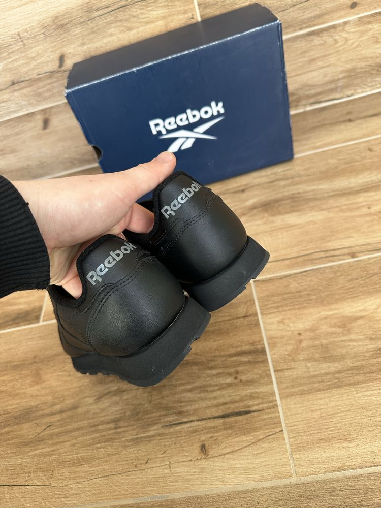 Кроссовки Reebok Classic