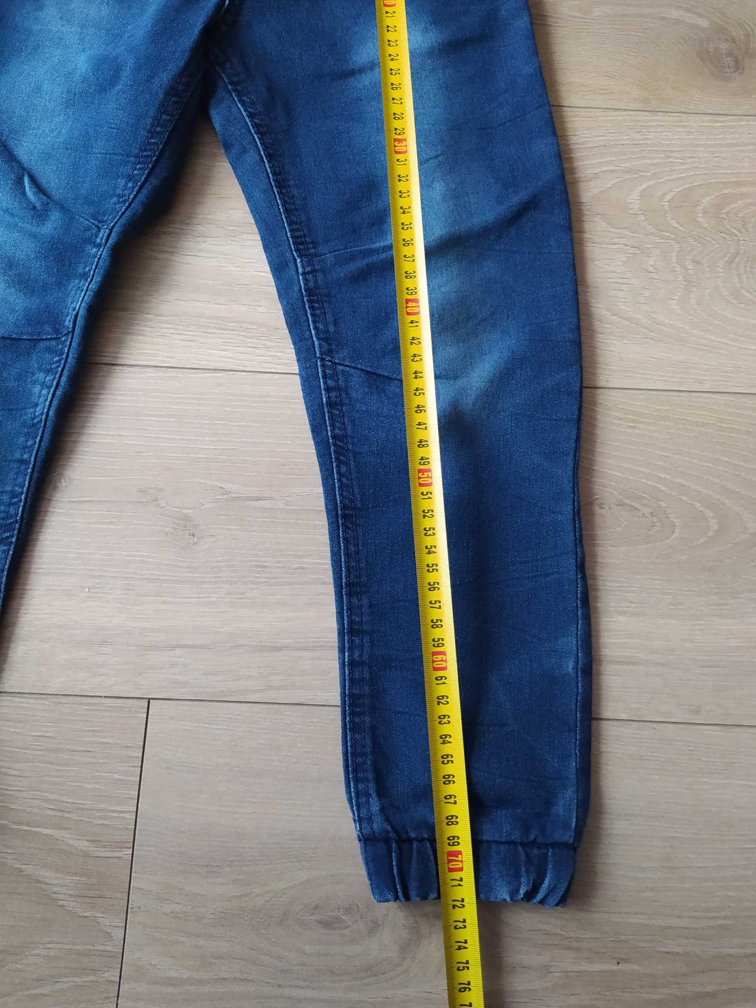 Spodnie jeansy dla chłopca 128