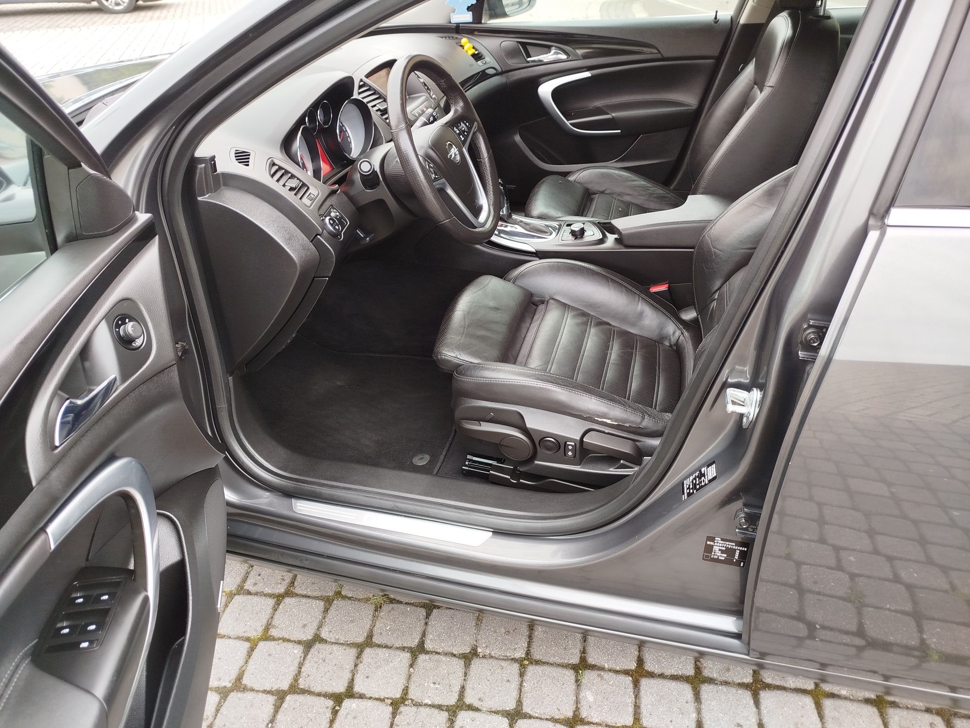 Opel Insignia Cosmo 2.8 V6 Turbo! 4x4! Hatchback! Skóra Navi automat!