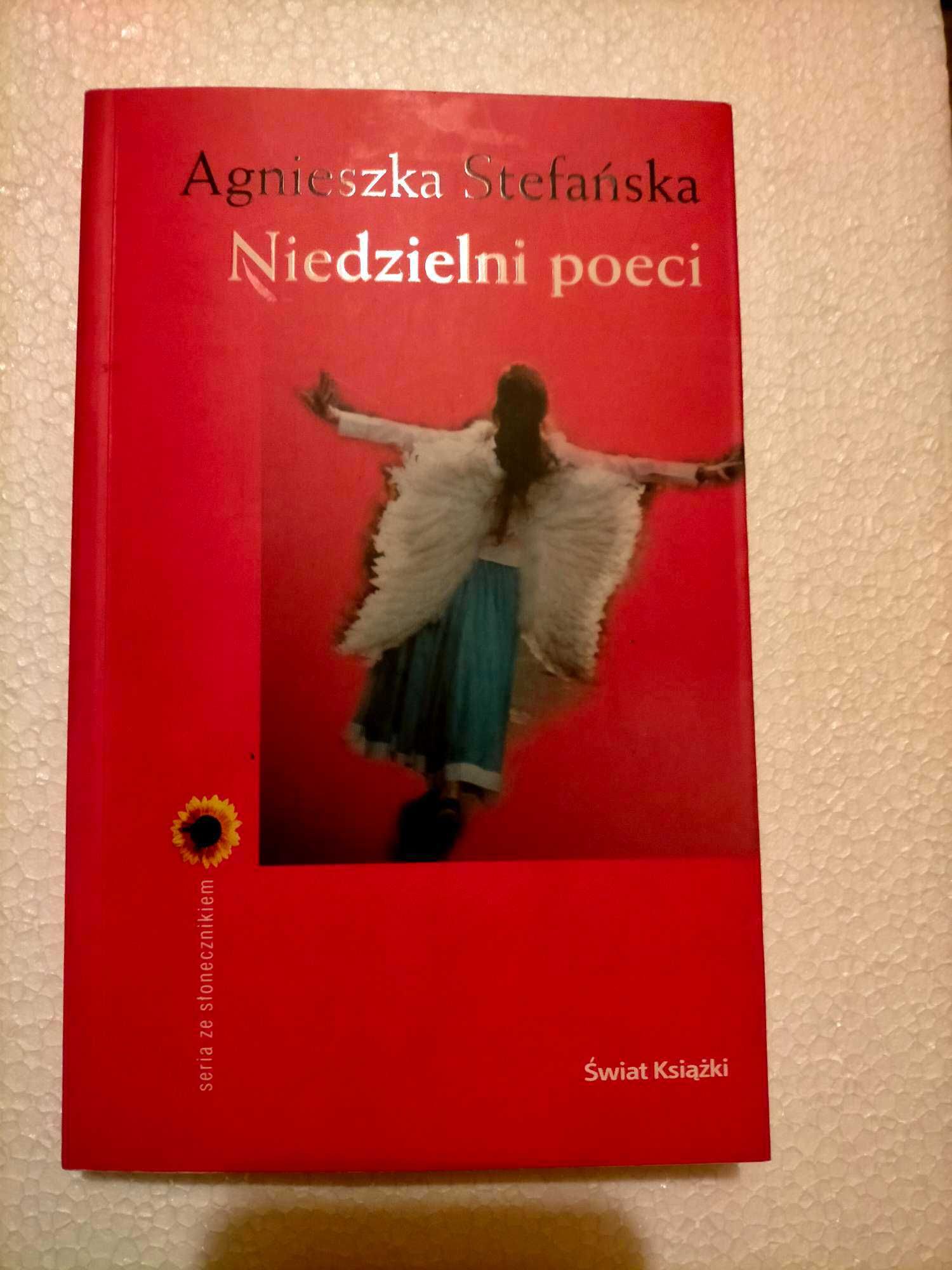 " Niedzielni poeci "-  Agnieszka Stefańska - książka.