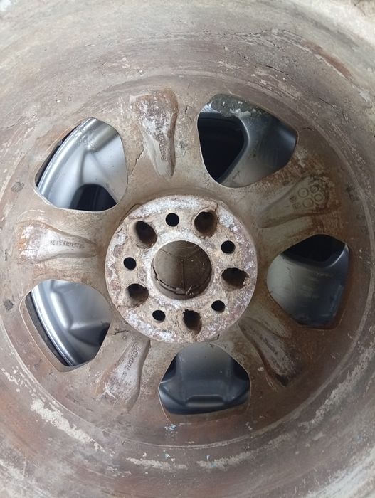 Продам резину з дисками