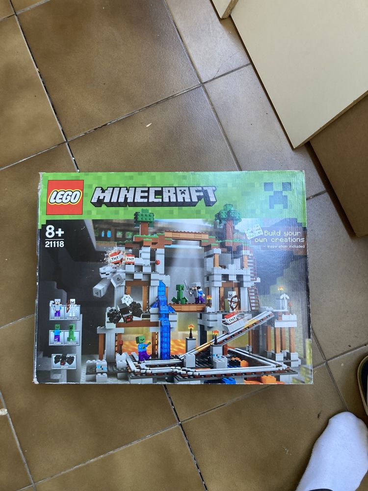 Lego Minecraft 21116, 21127, 21118