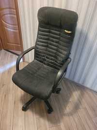 Офисное кресло под ремонт