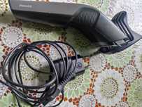 Машинка для стрижки волос PHILIPS є зарядка і акамулятор
