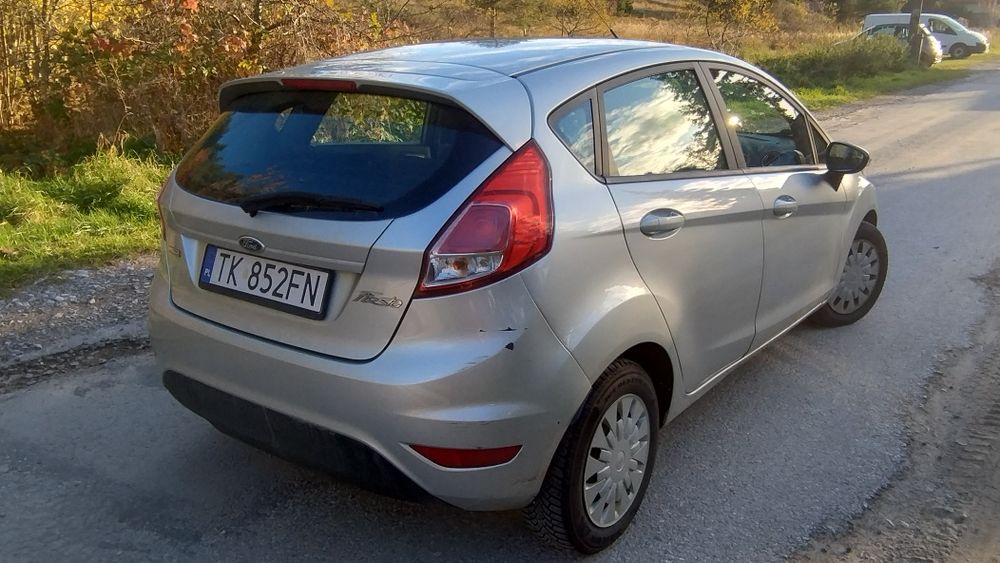 Ford Fiesta MK7  1.6 TDCi 5 Drzwi 2014 r Klima