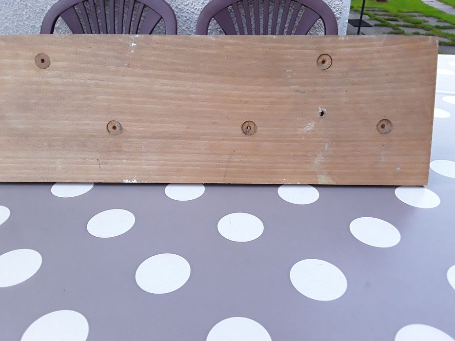 Wieszak ścienny drewniany