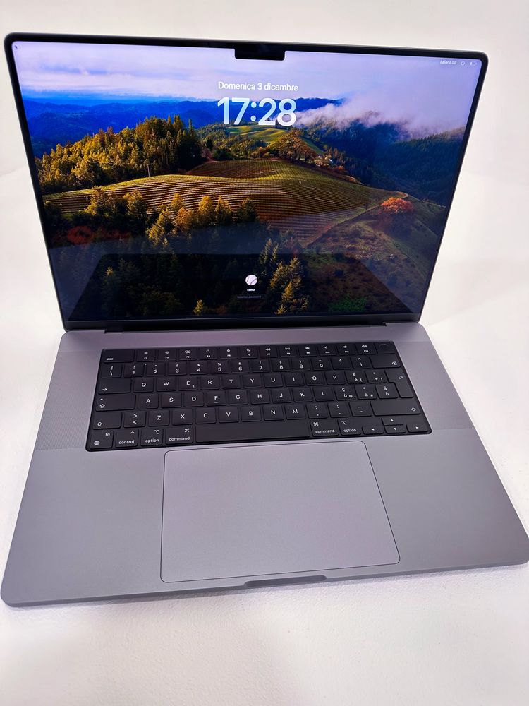 Продам MacBook Pro 16 2023 16/512 M2 Space Gray MNW83  13 циклів