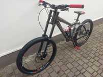 Rower Downhill Kona Alu 26 po Serwisie