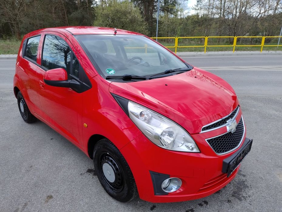 1.0 benzyna w stanie dobrym z klimatyzacją sprawną