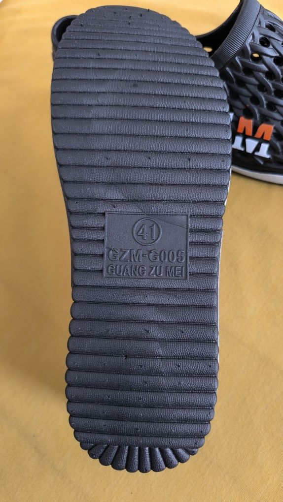 Продам мокасины кроссы