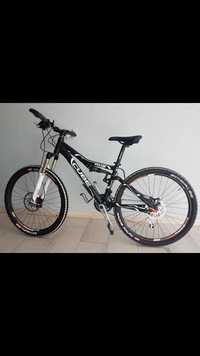 Cube AMS WLS  PRO 15" Reba Race XT