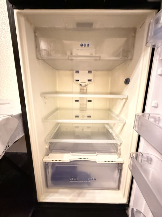 Холодильник WHIRLPOOL