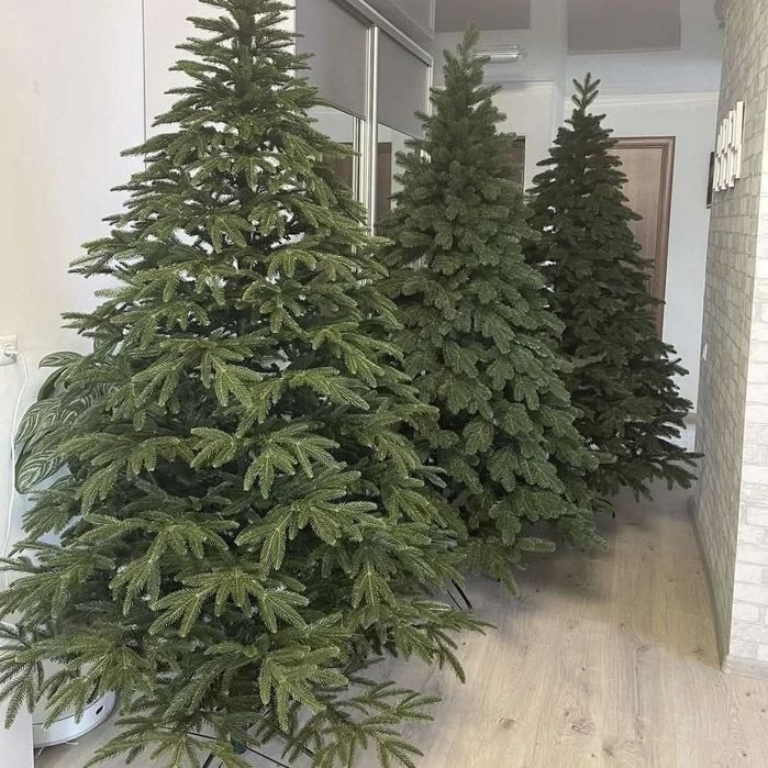 Ялинки штучні литі