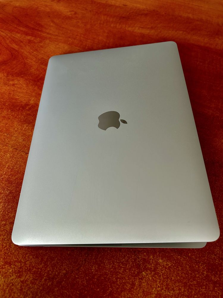 Apple Macbook Air13” M1 256 GB, A2337