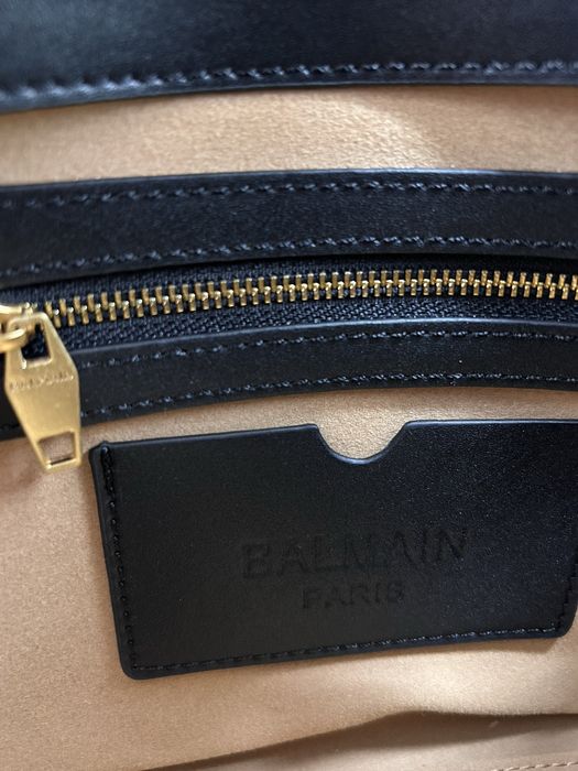 Сумочка в стилі Balmain