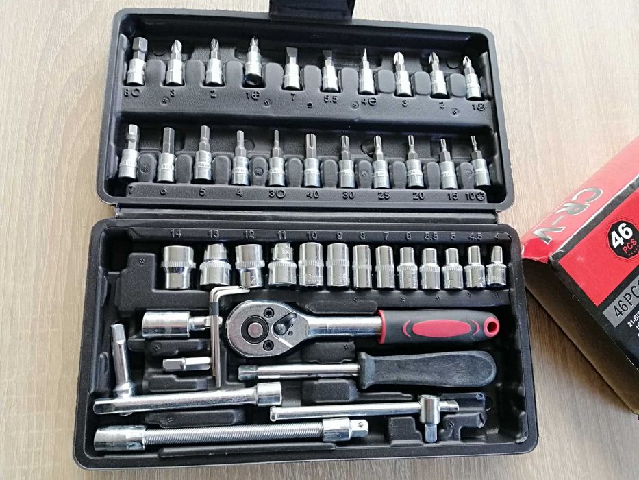 Удобный и компактный набор инструментов 46 элементов