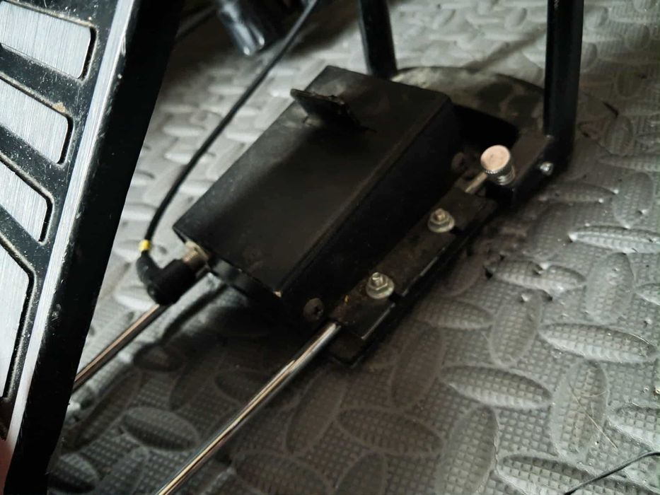 Zestaw elektronicznych blach perkusyjnych.