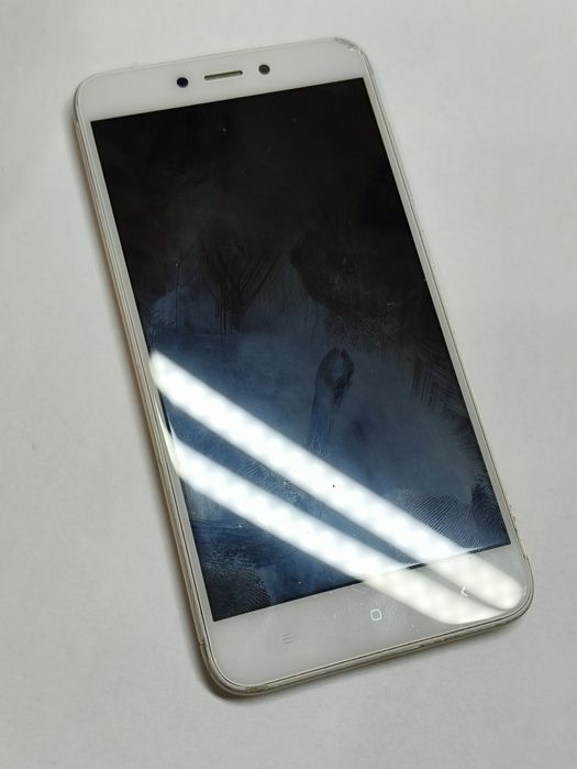 Смартфон Xiaomi Redmi 4X 3/32