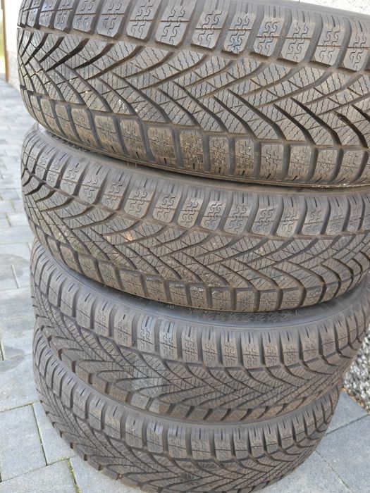 Opony zimowe Falken 185/65R15