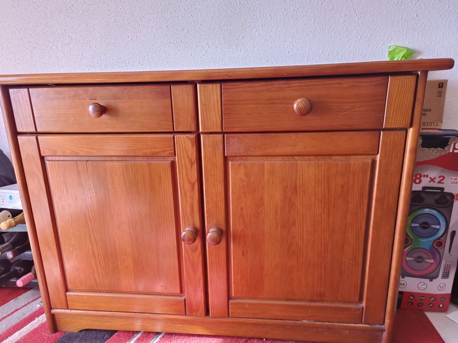 Vendo aparador em madeira