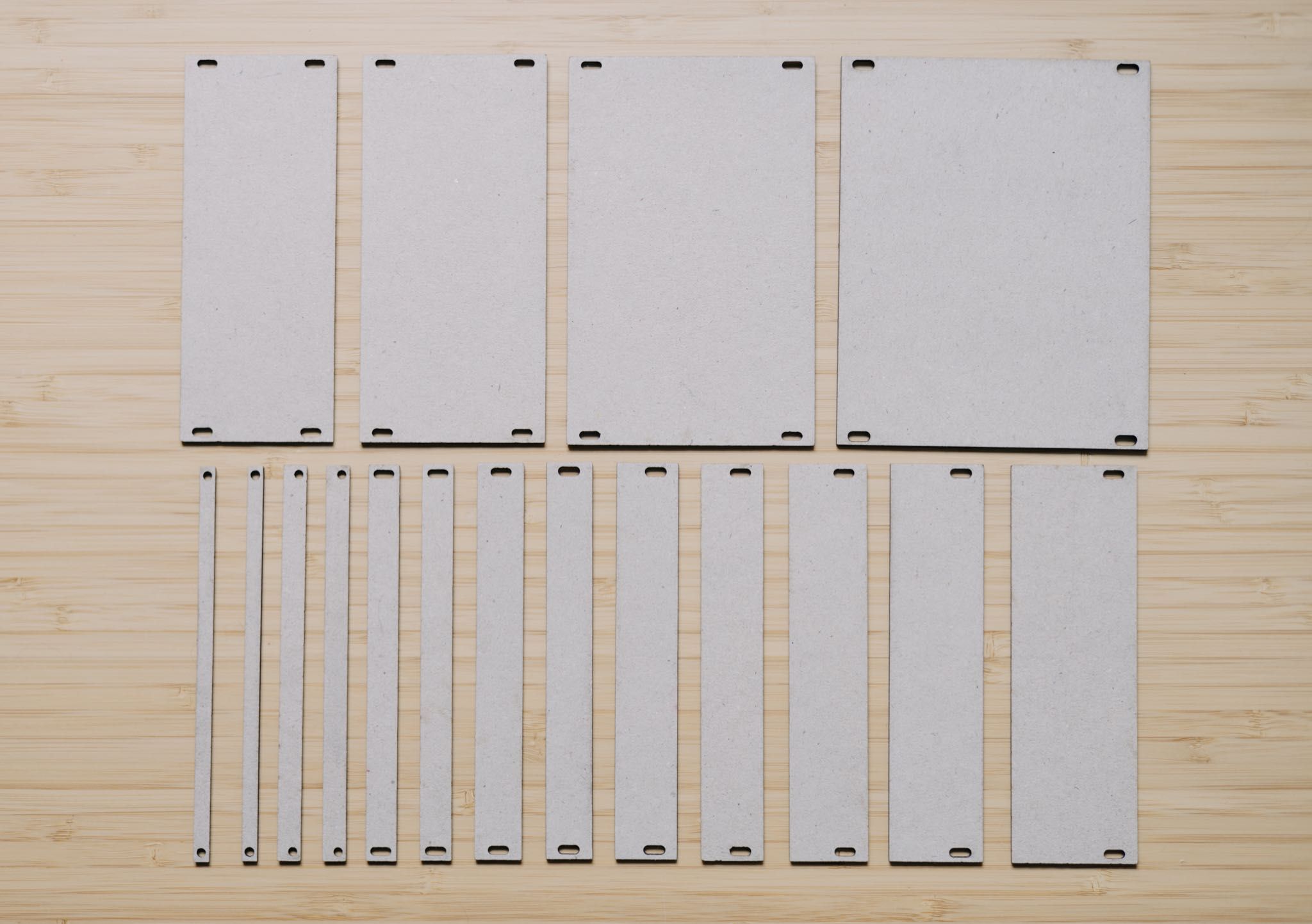 Eurorack Blank Panels - zestaw 16 zaślepek