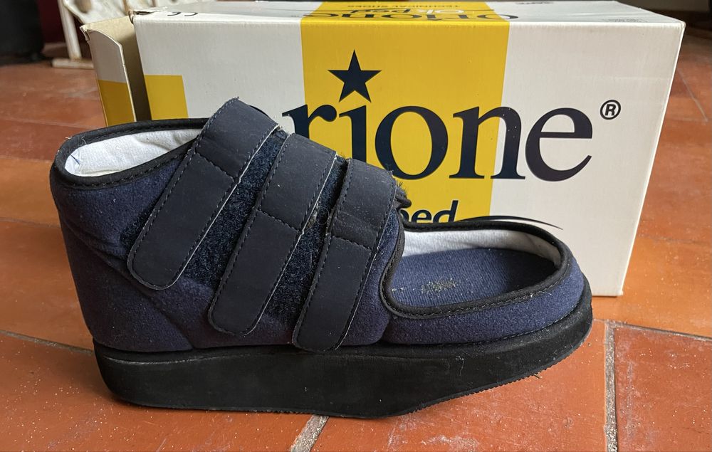 Vendo 2 Sapatos / calçado pós-operatórios ORIONE - OK PED