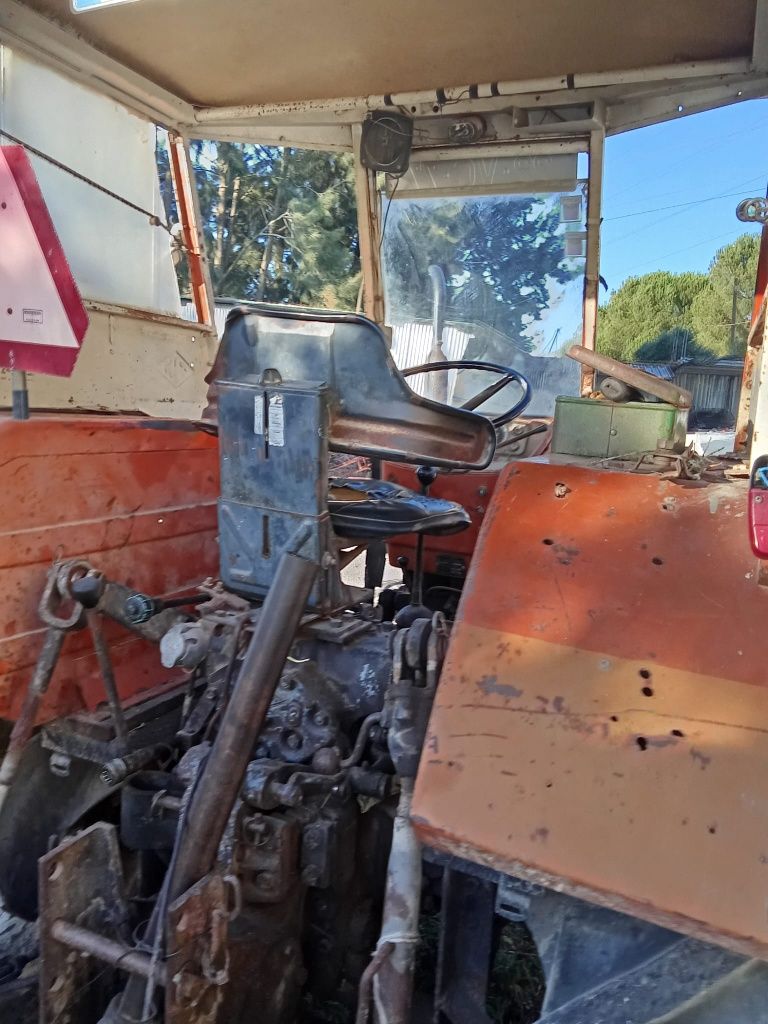 Tratores FIAT e DEUTZ