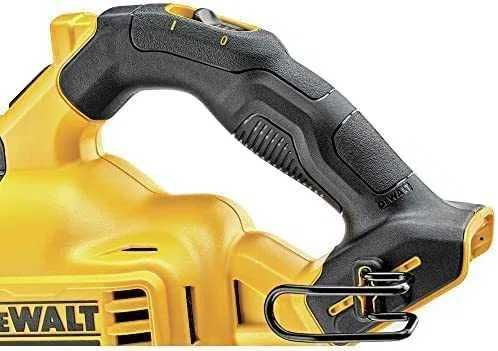 Аккумуляторный пылесос Dewalt DCV501HB новый