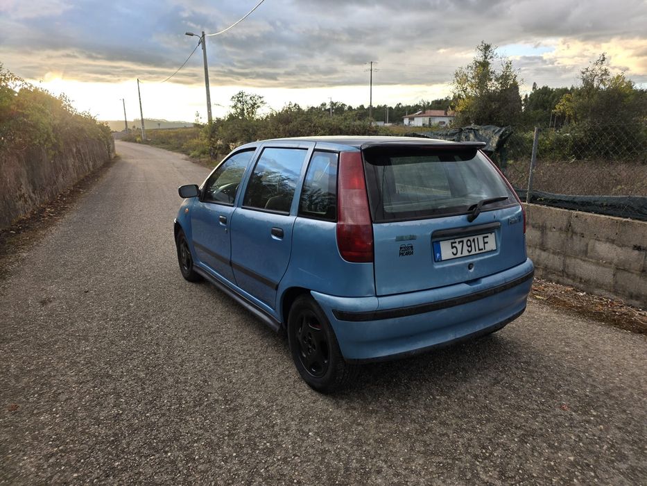 Fiat Punto 1.1 motor em excelente estado, pronto a circular